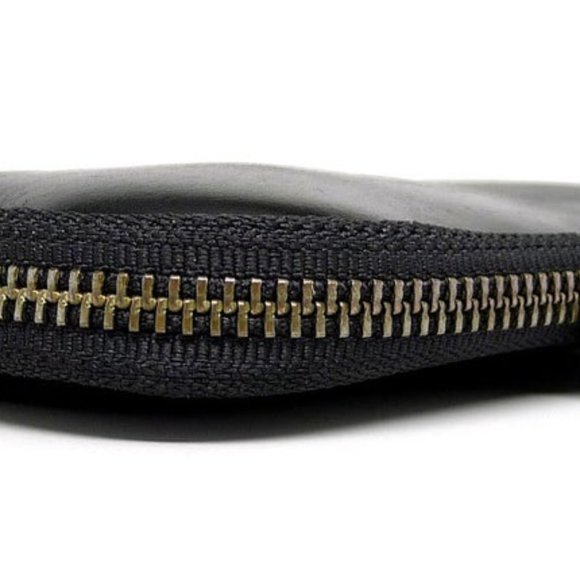 Handbags - Leather zipper wallet